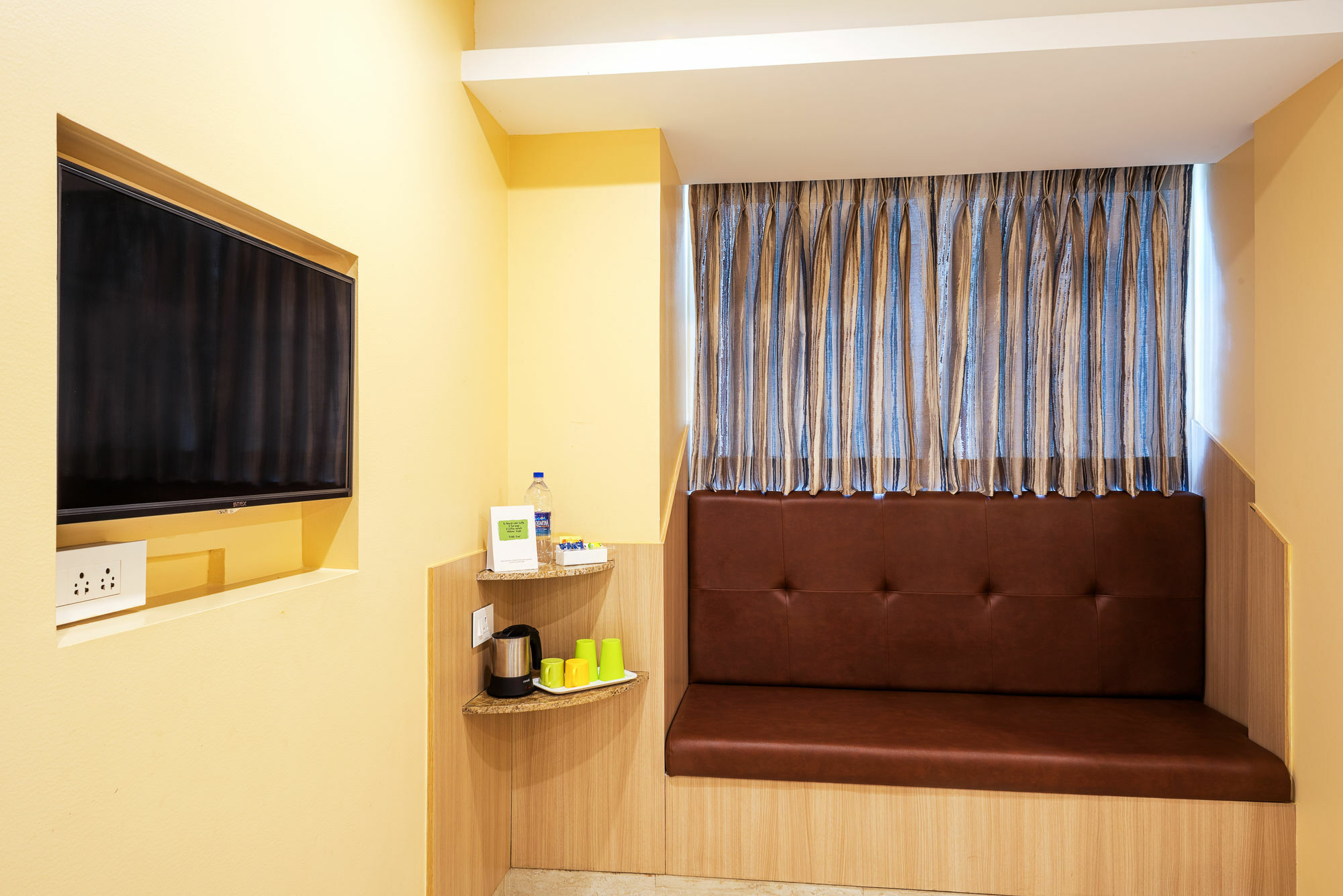 Treebo Fourth Avenue Hotel Chennai Exterior photo